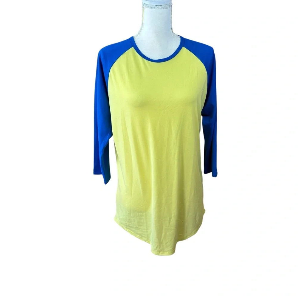 LuLaRoe Randy 3/4 sleeve tee, size Large, NWT, colorful, summer, casual, beach - Picture 1 of 12